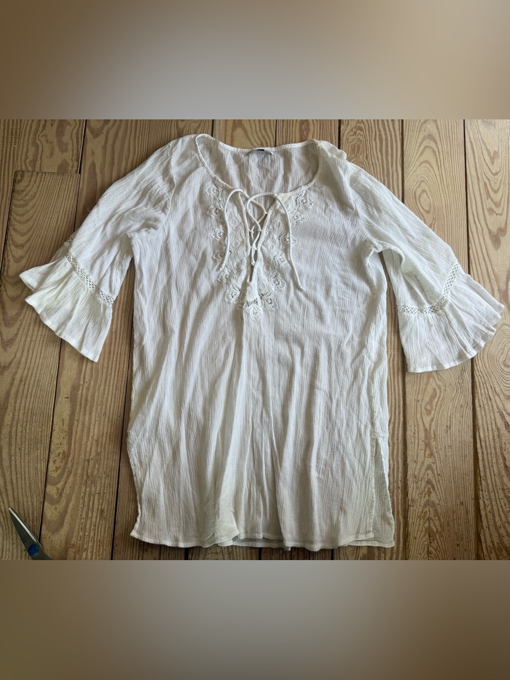 O’neill salt water cover up small spot on sleeve in pic size L